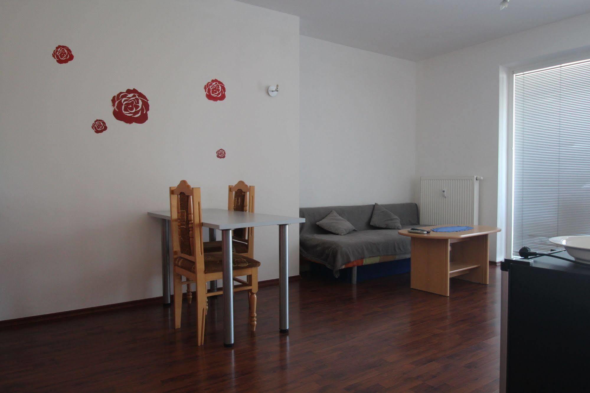 Apartman Halex Centrum City Aupark Apartment Piest'any Exterior photo